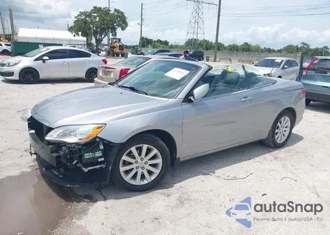 2013 Chrysler 200 Touring из США, поврежденный, VIN 1C3BCBEG6DN679299